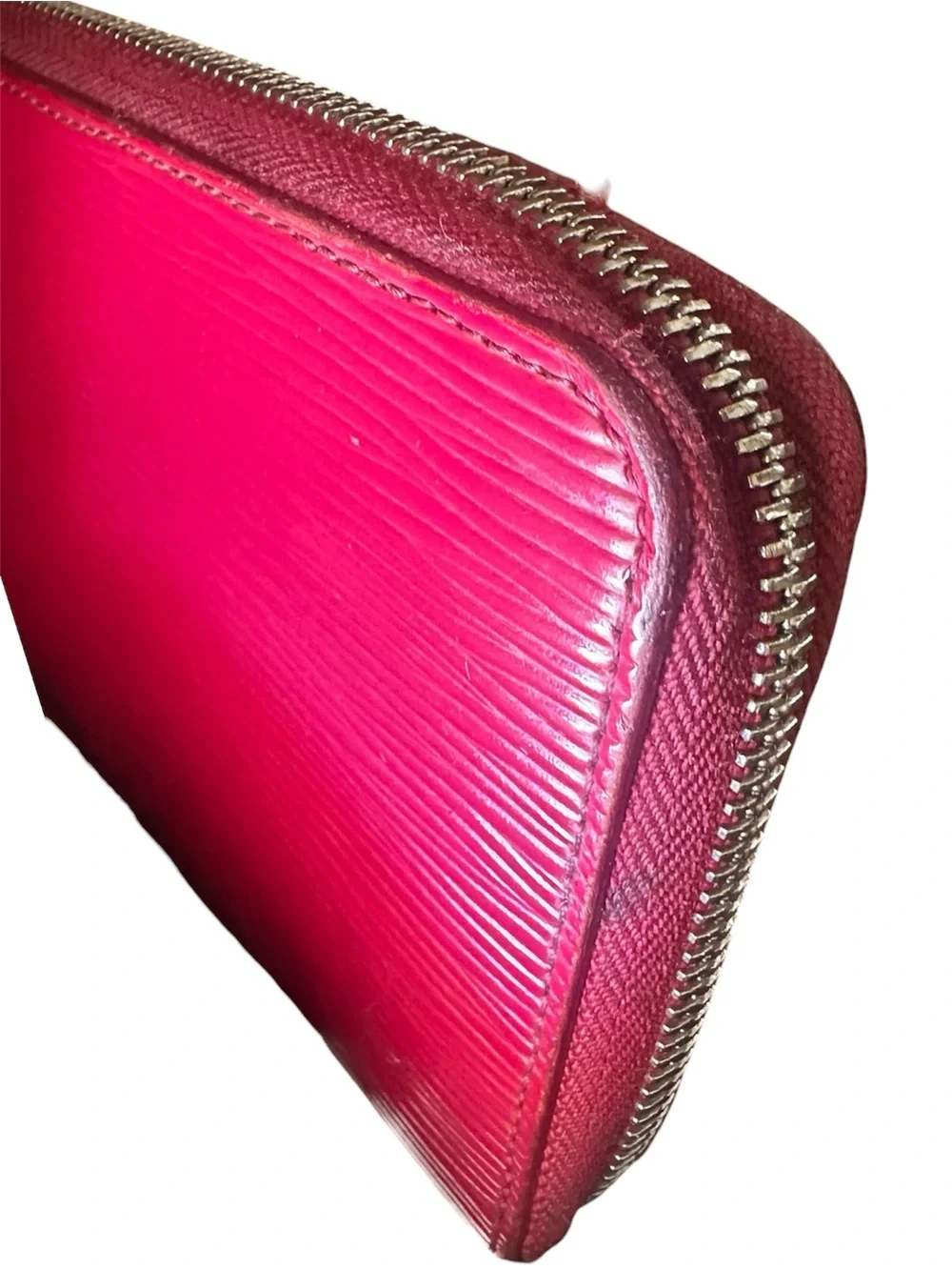 Authentic Louis Vuitton Epi Zip-Around Fuchsia Wallet